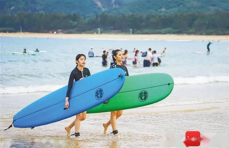 济南市第六届冬季全民健身运动会冰雪运动走进春晖小学